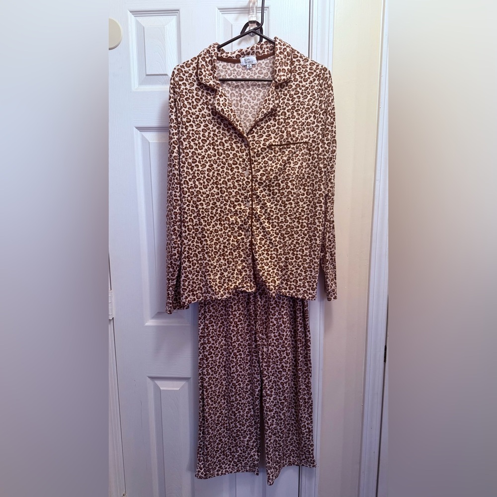 Kim Rogers Brown Leopard Print Pajama Set